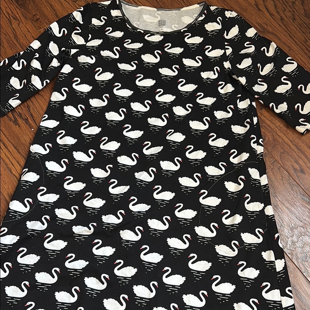 Winter Water Factory Helsinki Dress Swan Print